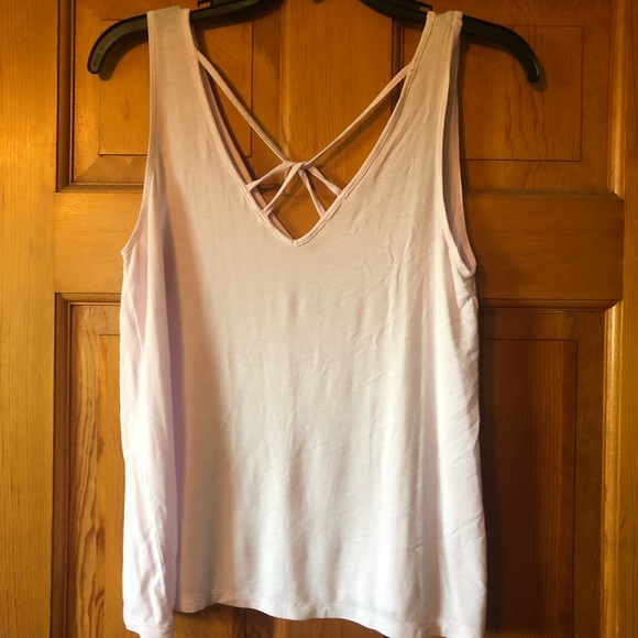 American Eagle Outfitters Tops - Soft and sexy American Eagle tank!